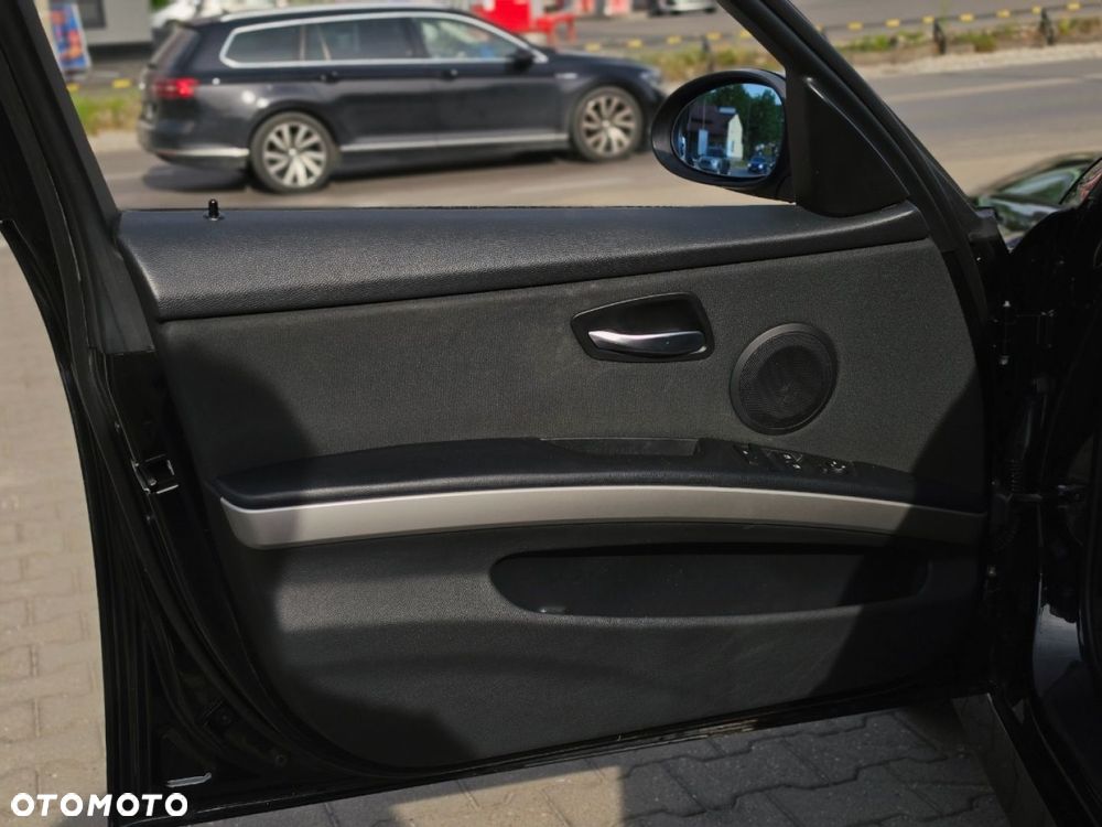 BMW Seria 3 - 21