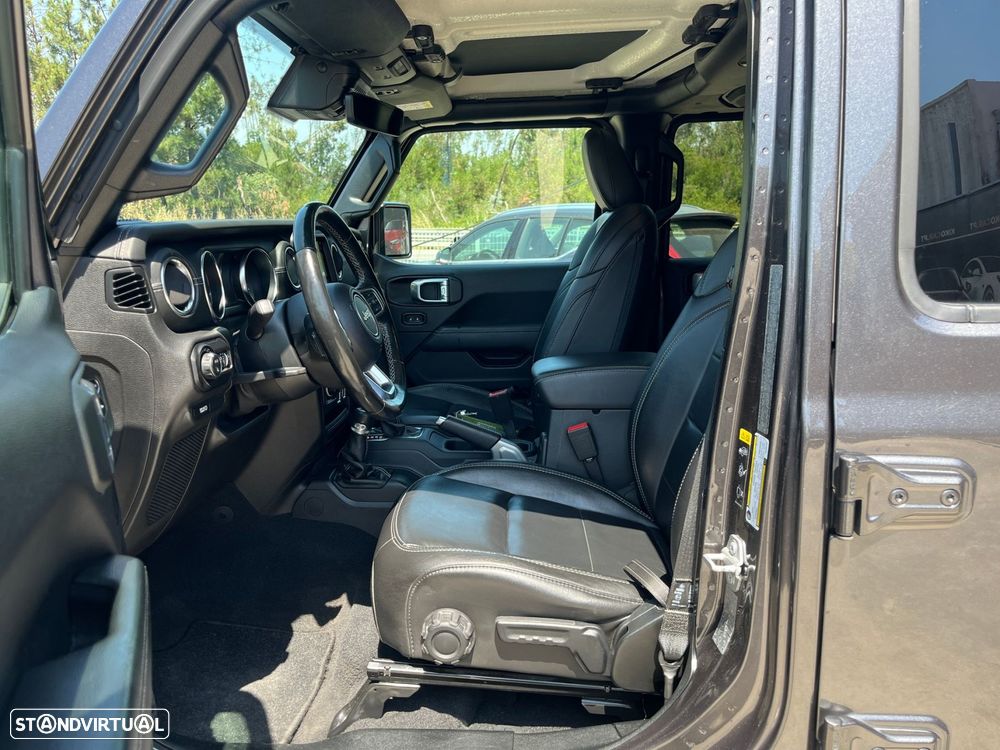 Jeep Gladiator 3.0 CRD Overland AT8 - 12