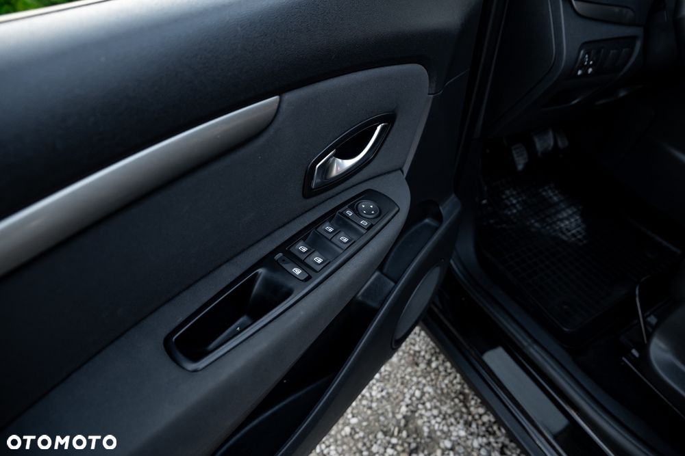 Renault Scenic Energy dCi 110 S&S Xmod Paris - 19