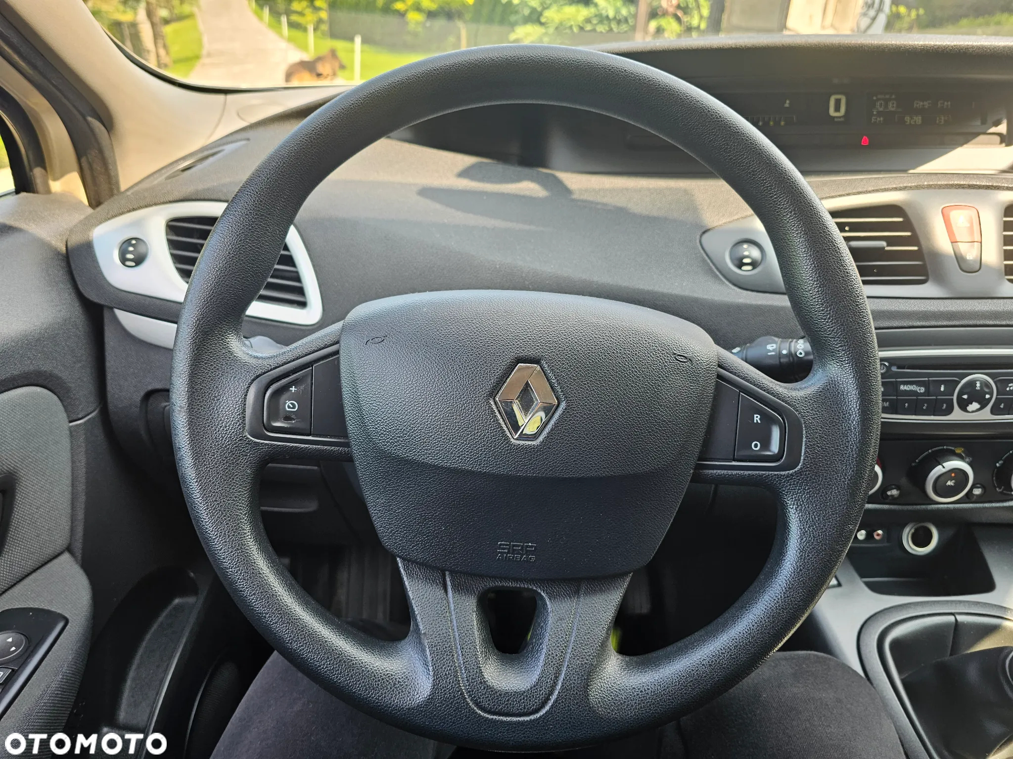 Renault Scenic 1.5 dCi Tech Run - 12