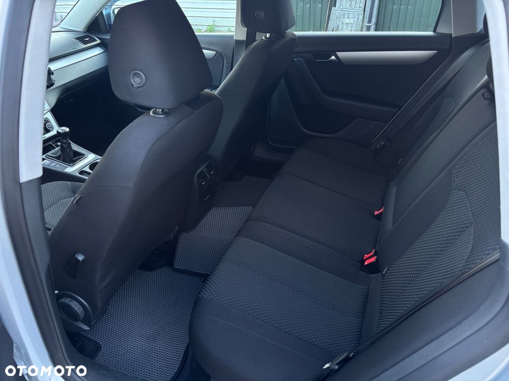 Volkswagen Passat - 7