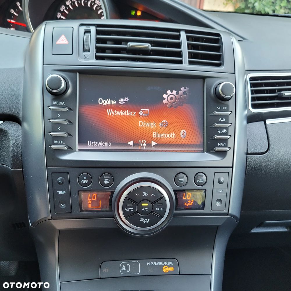 Toyota Verso 1.6 D-4D 5-Sitzer Start/Stop Executive - 32