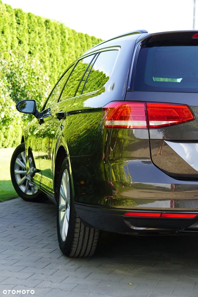 Volkswagen Passat - 10