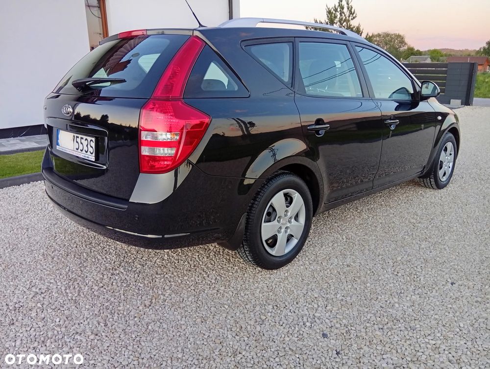 Kia Ceed - 5