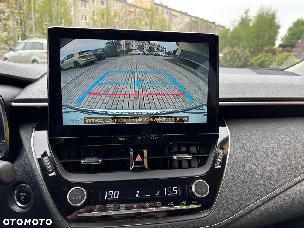 Toyota Corolla 1.8 Hybrid Comfort - 21