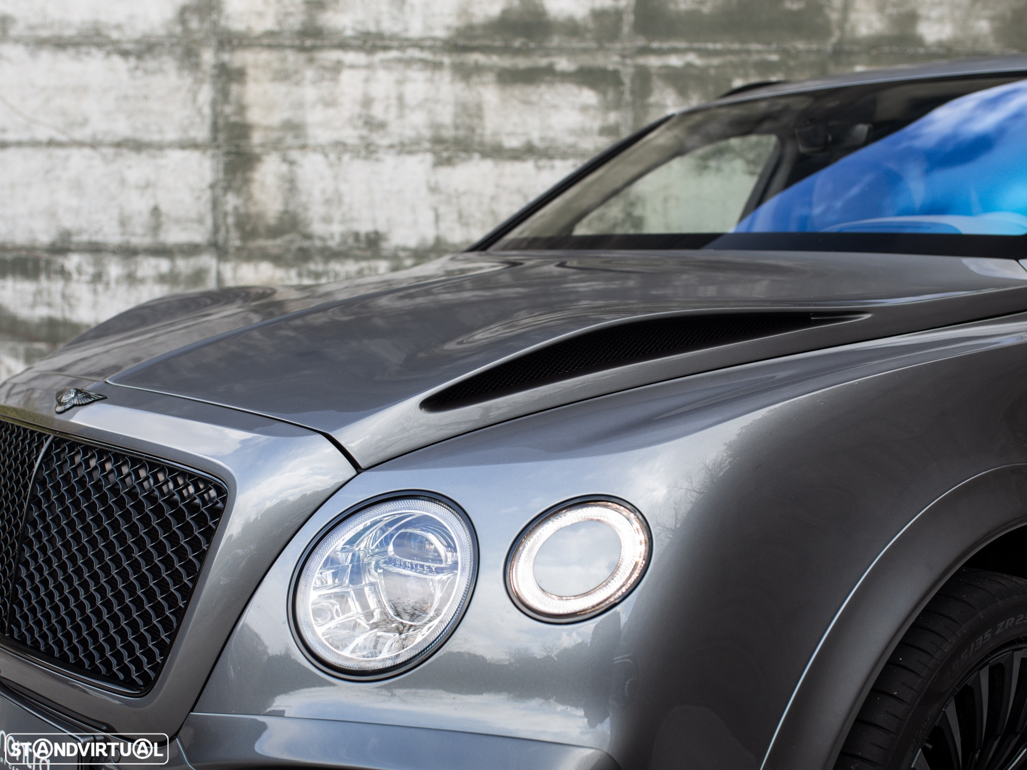 Bentley Bentayga V8 - 10