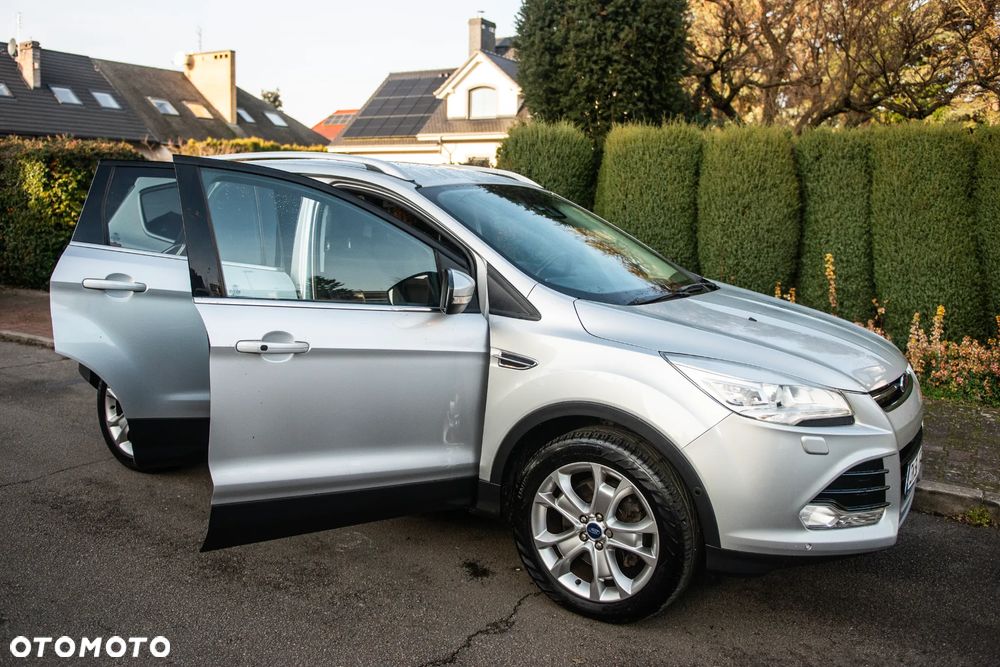 Ford Kuga 2.0 TDCi 4x4 Titanium - 16