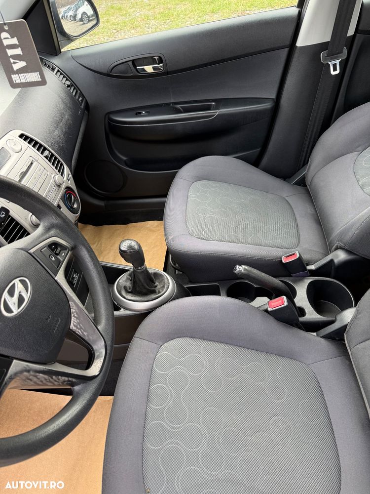 Hyundai i20 1.4 CRDI Style - 37