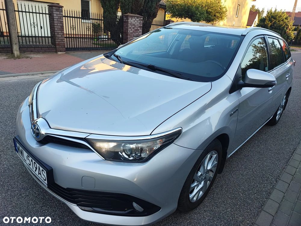 Toyota Auris Hybrid 135 Premium - 18