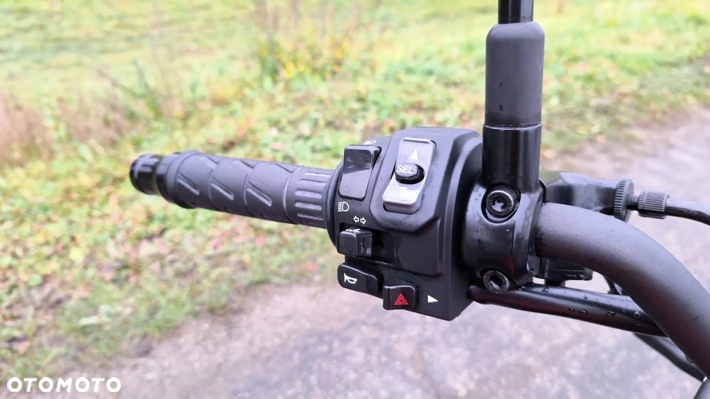 Kawasaki Z 650 RS - 15