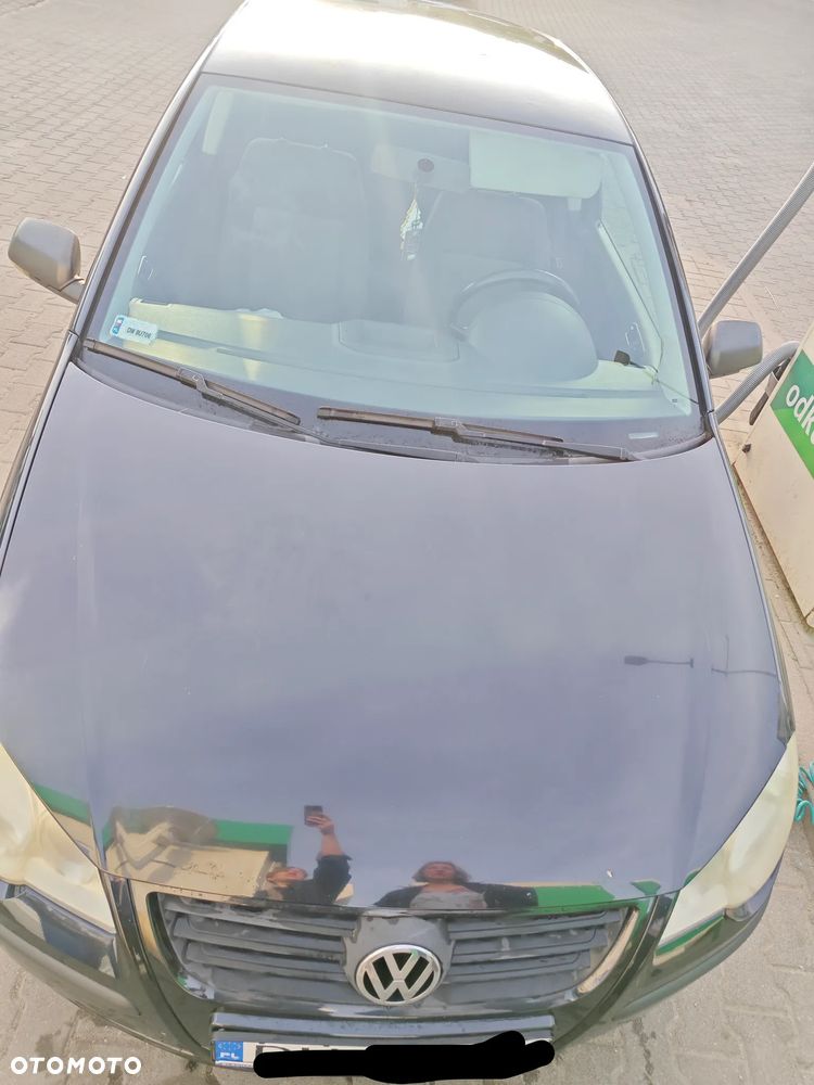 Volkswagen Polo - 2