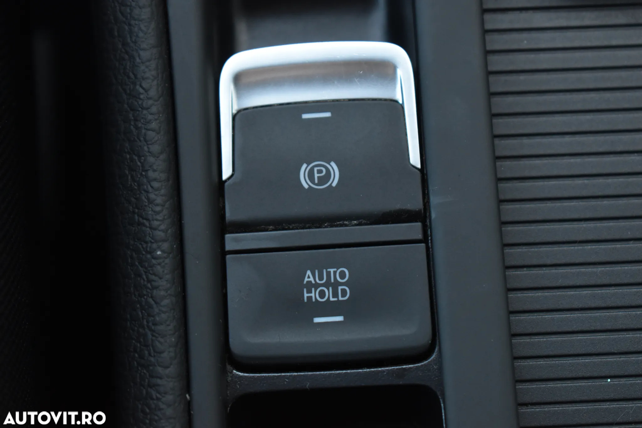 Volkswagen Golf 1.6 TDI Comfortline - 25
