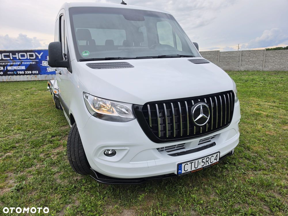 Mercedes-Benz Sprinter 907 - 1