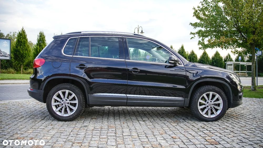 Volkswagen Tiguan 2.0 TDI DPF 4Motion BlueMotion Technology DSG Sport & Style - 9