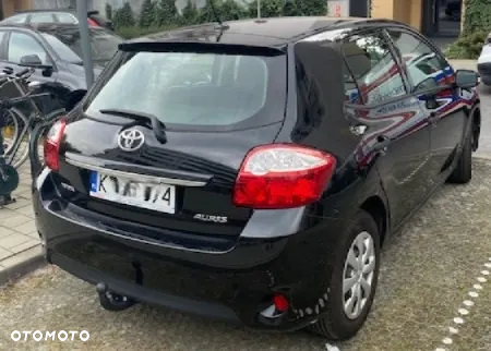 Toyota Auris 1.33 VVT-i Terra - 4