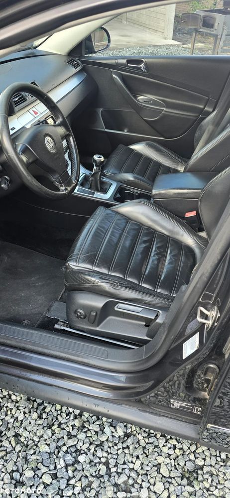 Volkswagen Passat - 13