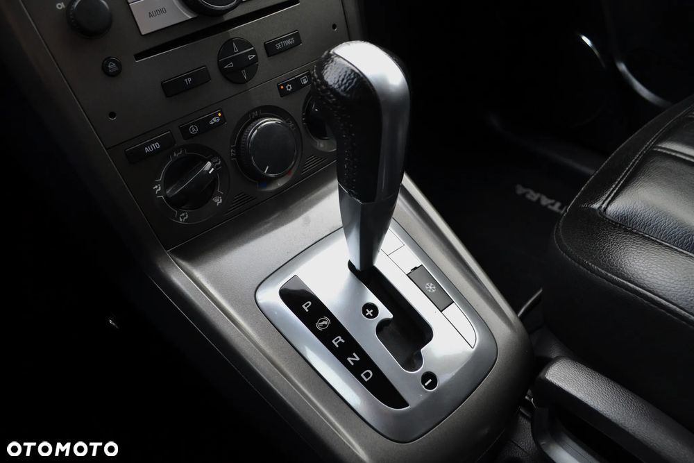 Opel Antara 2.0 CDTI Automatik 4x4 Navi - 24