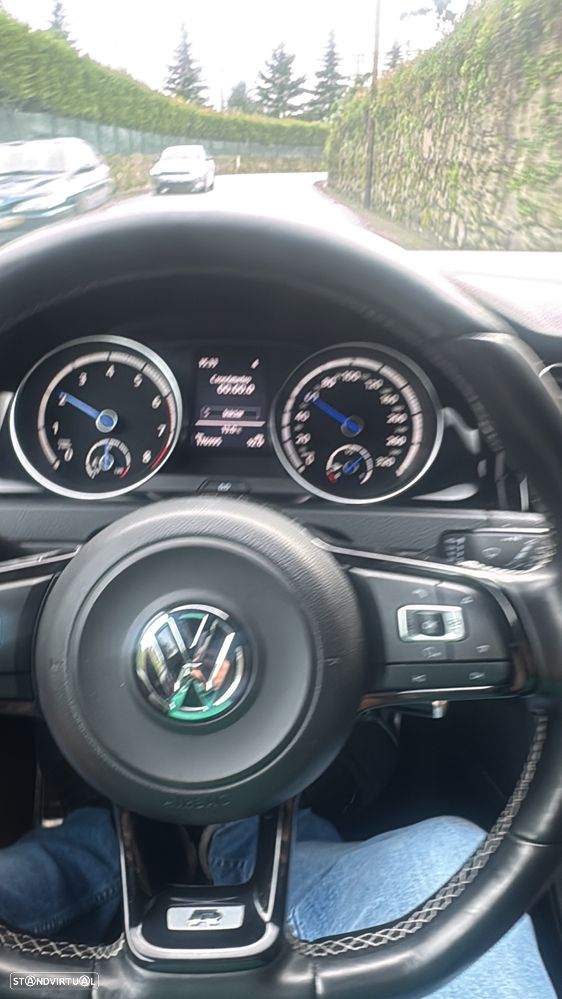 VW Golf 2.0 TSi R - 10