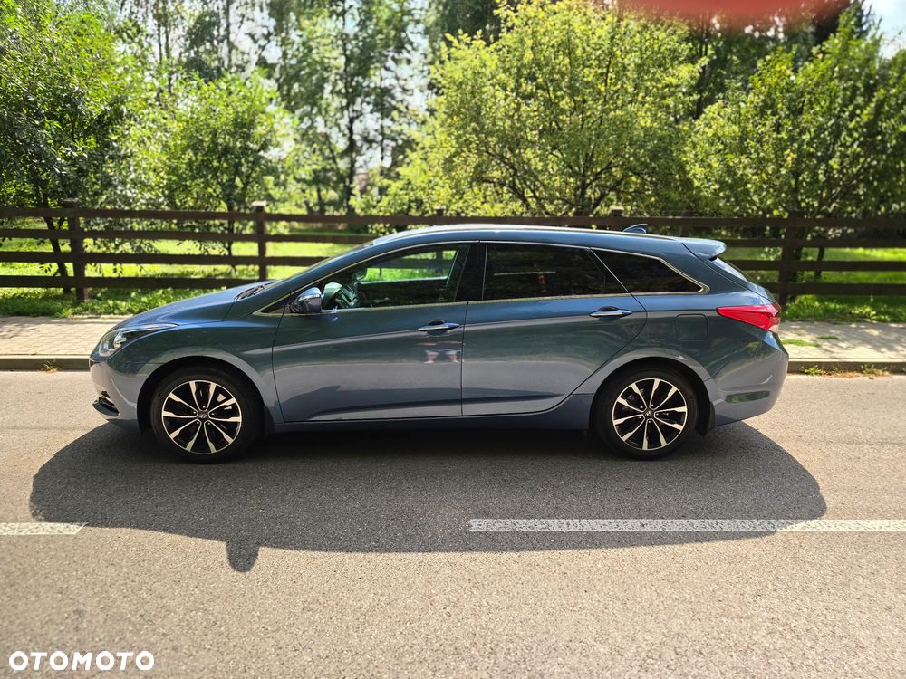 Hyundai i40 Kombi blue 1.7 CRDi Premium - 18