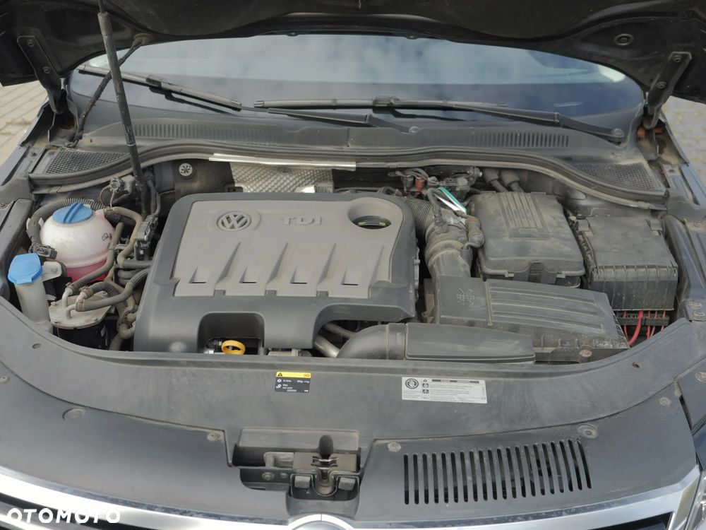 Volkswagen Passat CC 2.0 TDI DPF BMT DSG - 11