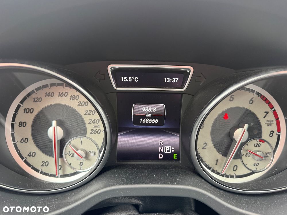 Mercedes-Benz CLA 250 7G-DCT AMG Line - 30