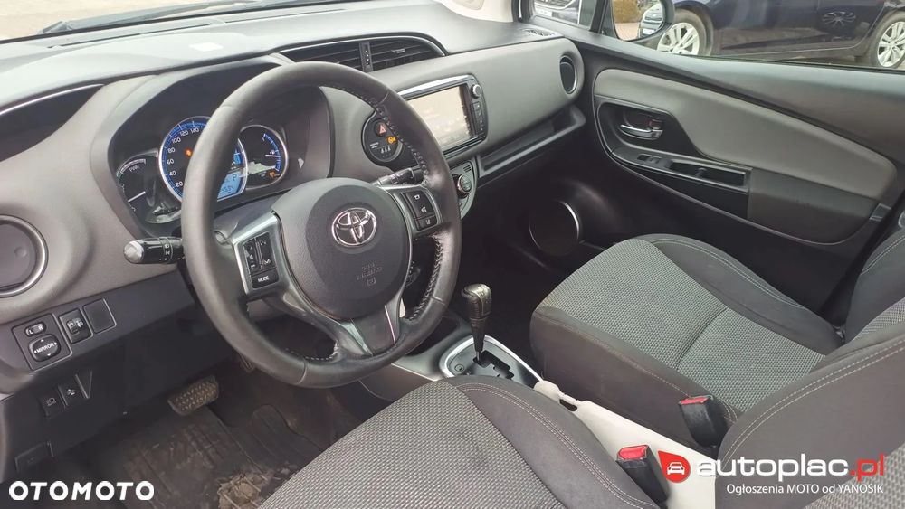 Toyota Yaris Hybrid 100 Active EU6 - 6
