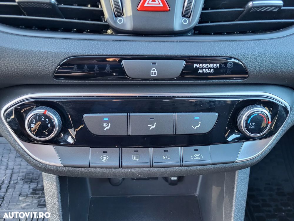 Hyundai i30 1.5 110CP 5DR M/T Comfort - 23