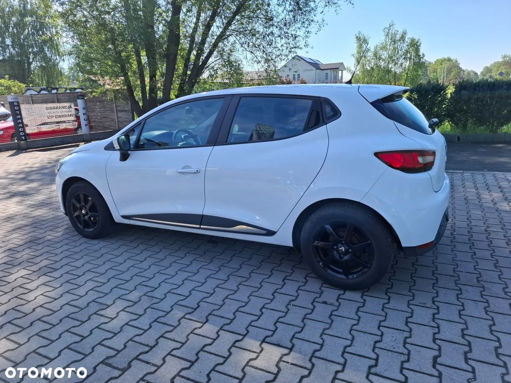 Renault Clio - 22