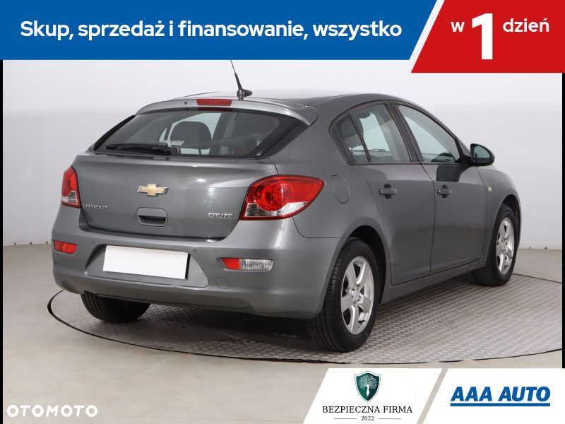 Chevrolet Cruze - 6