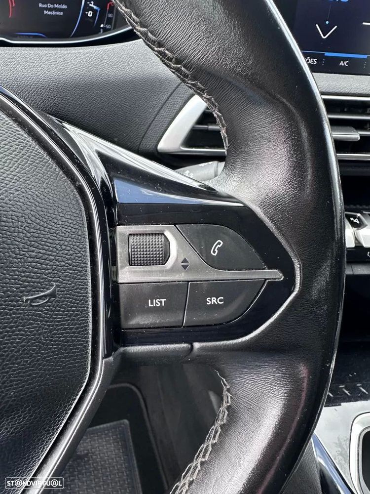 Peugeot 5008 1.2 PureTech Allure Pack - 42