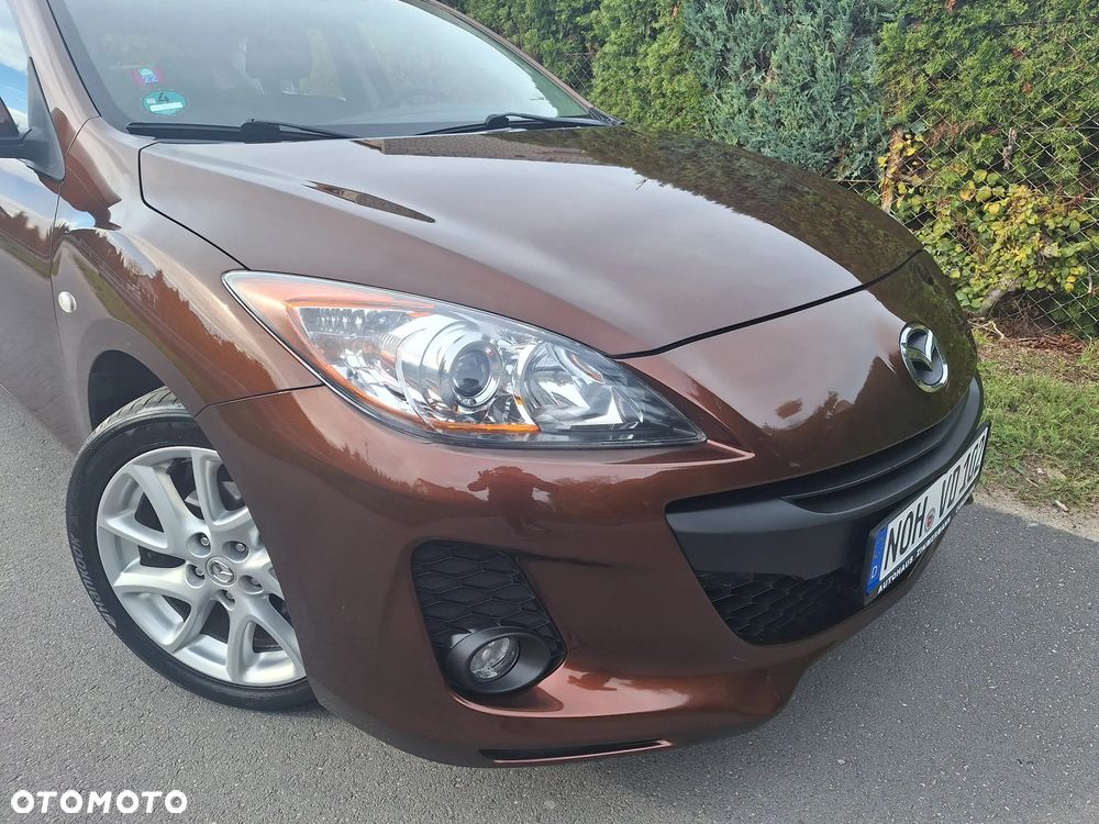 Mazda 3 1.6 Exclusive + - 7