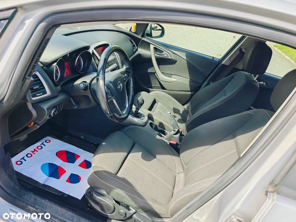 Opel Astra 1.7 CDTI Cosmo - 10