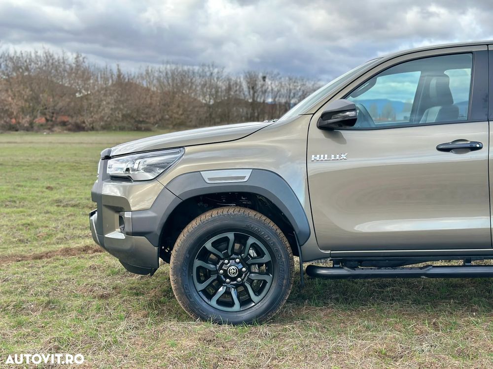 Toyota Hilux 2.8D 204CP 4x4 Double Cab AT Invincible Color Edition - 7