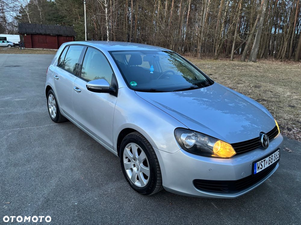 Volkswagen Golf 1.6 TDI DPF Highline - 6