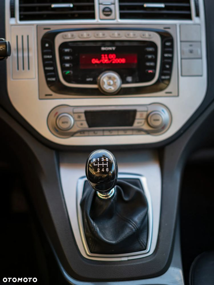 Ford Kuga - 16
