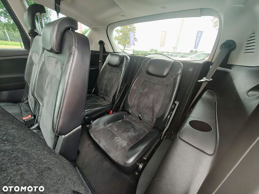 Ford S-Max 2.3 Titanium - 29