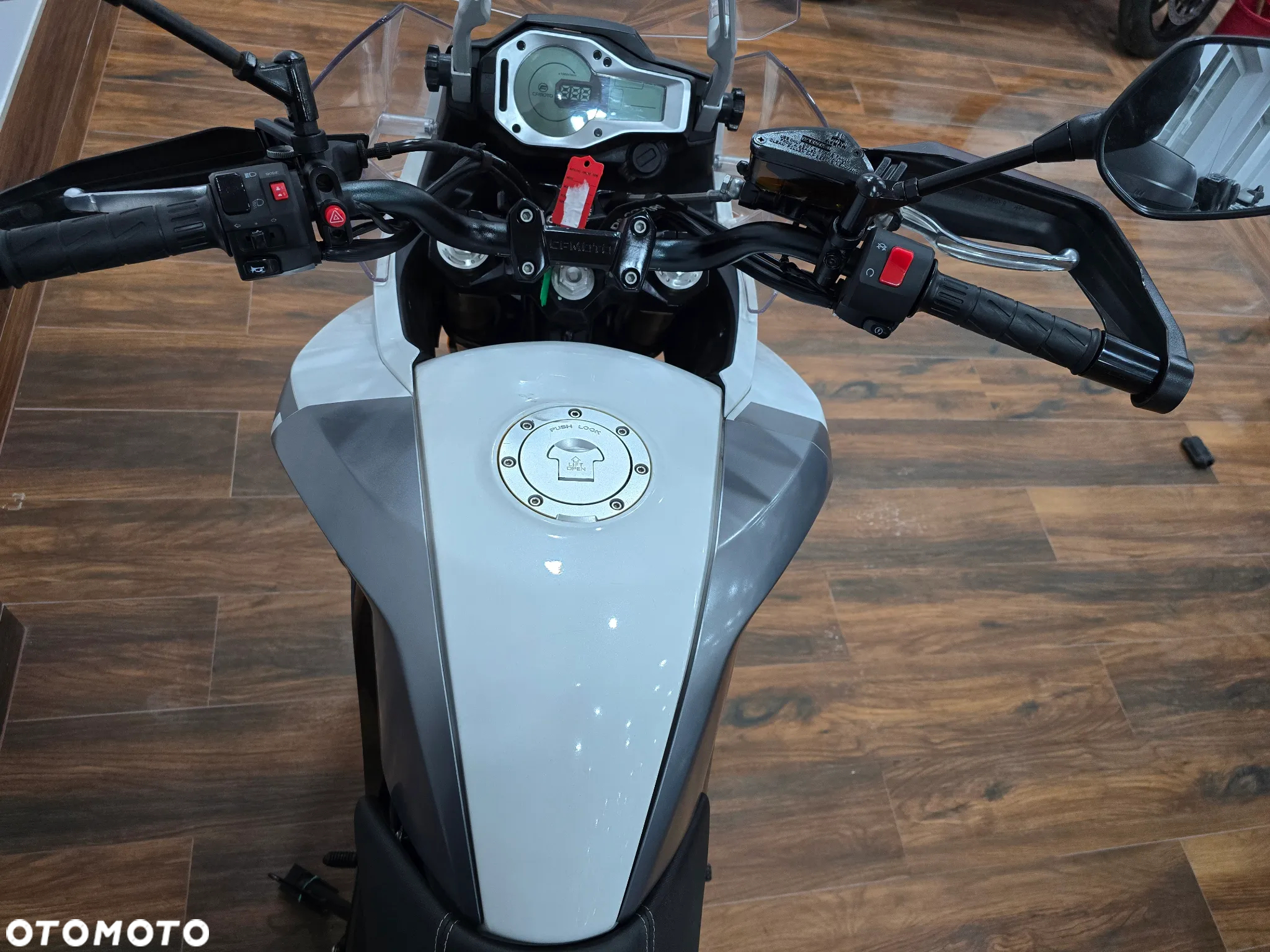 CFMoto MT - 23