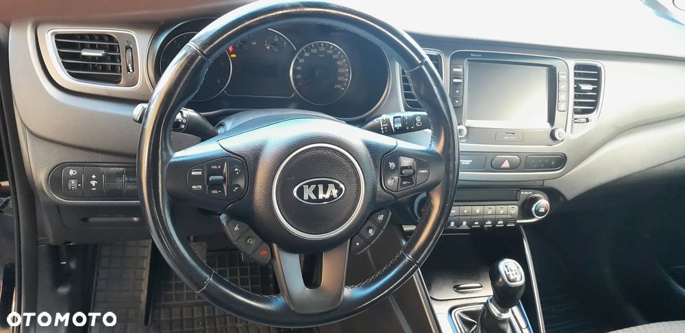 Kia Carens 1.7 CRDi M EU6 - 17