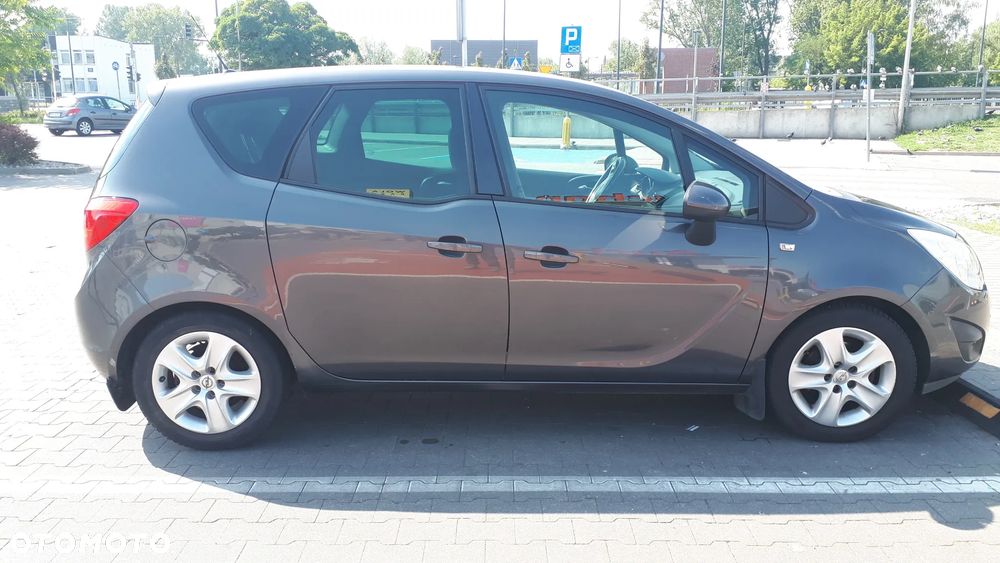 Opel Meriva - 22