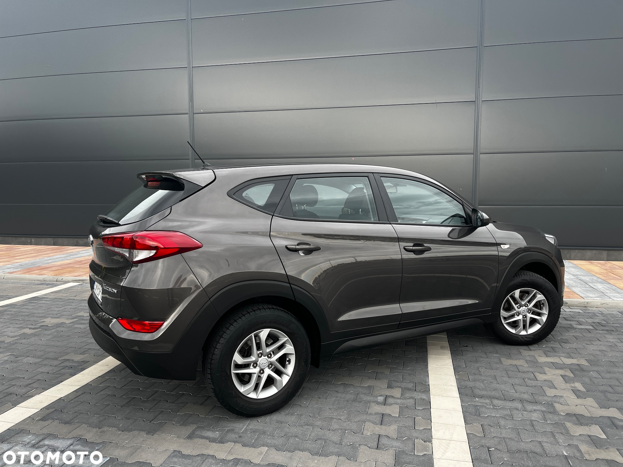 Hyundai Tucson 1.6 GDI BlueDrive Comfort 2WD - 12