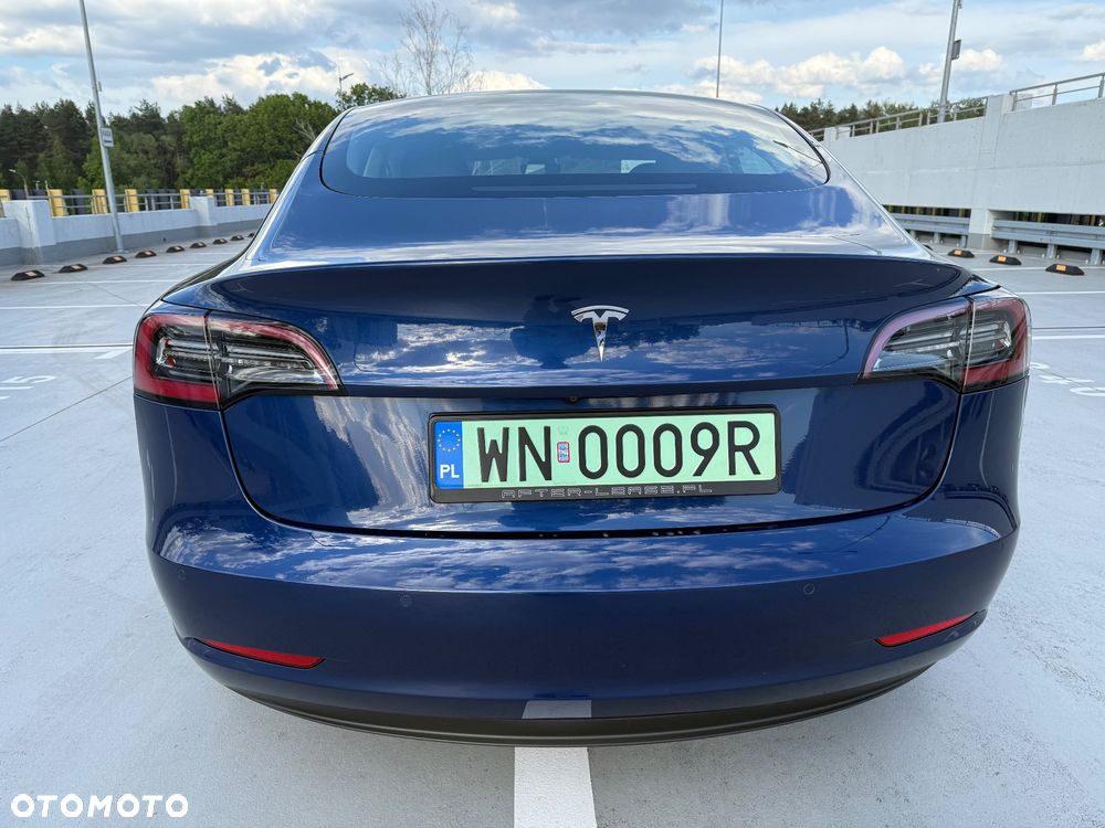 Tesla Model 3 - 6