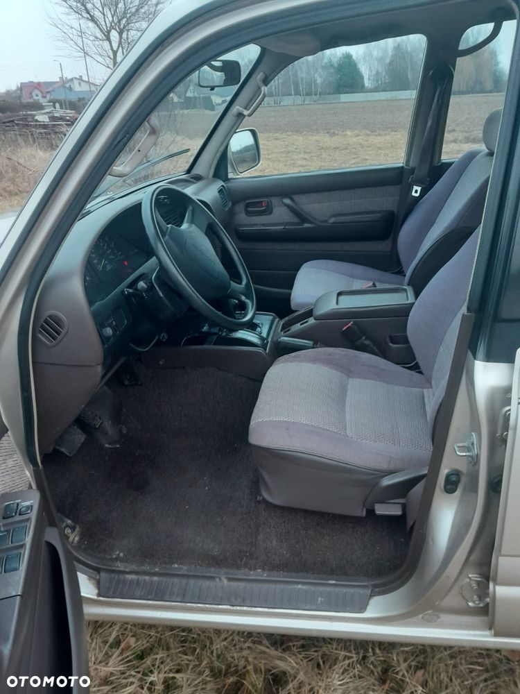 Toyota Land Cruiser - 11