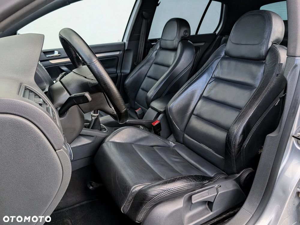 Volkswagen Golf V 2.0 TSI GTI Edition 30 - 6