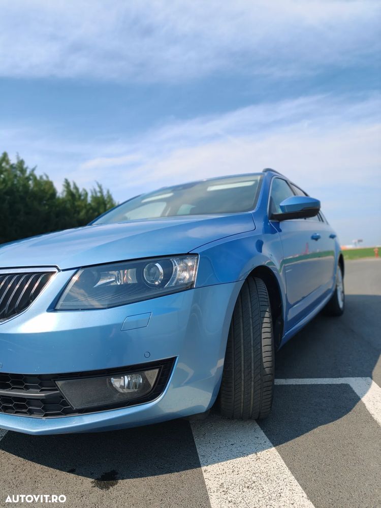 Skoda Octavia 2.0 TDI (Green tec) DSG Ambition - 6