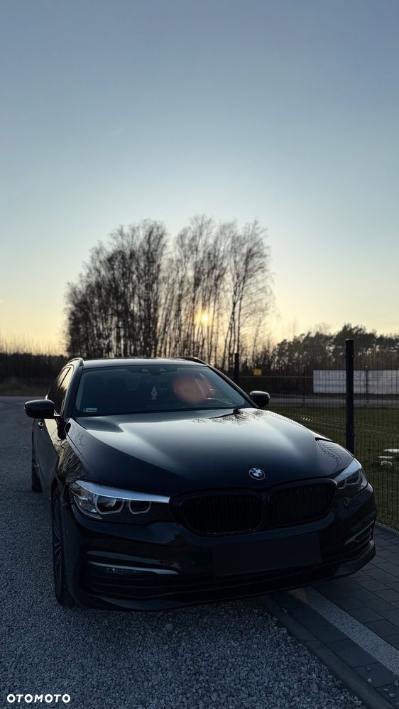 BMW Seria 5 518d - 25
