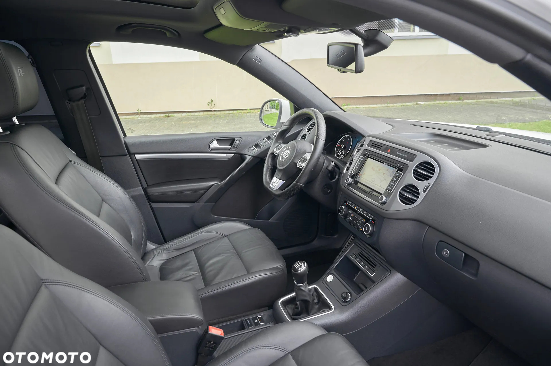 Volkswagen Tiguan 2.0 TDI R-Style - 33
