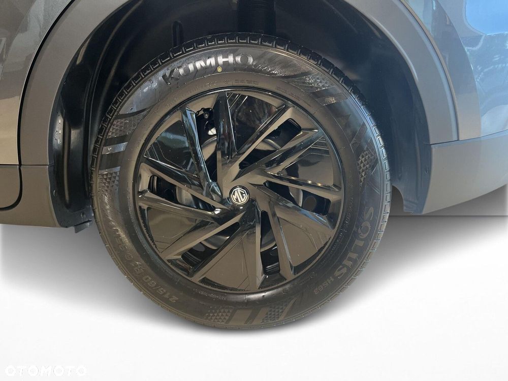MG ZS Hybrid+ - 20