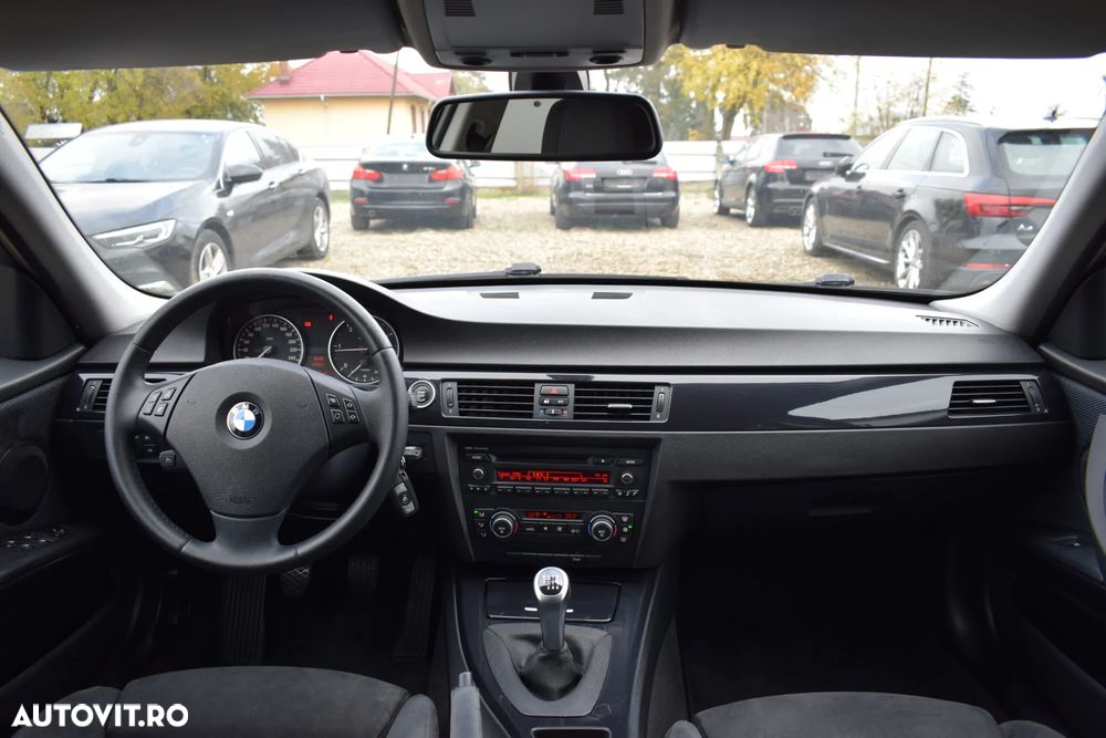 BMW Seria 3 320d DPF - 29