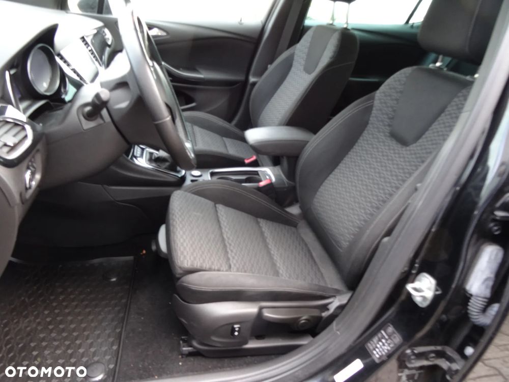 Opel Astra 1.4 Turbo Start/Stop Innovation - 17