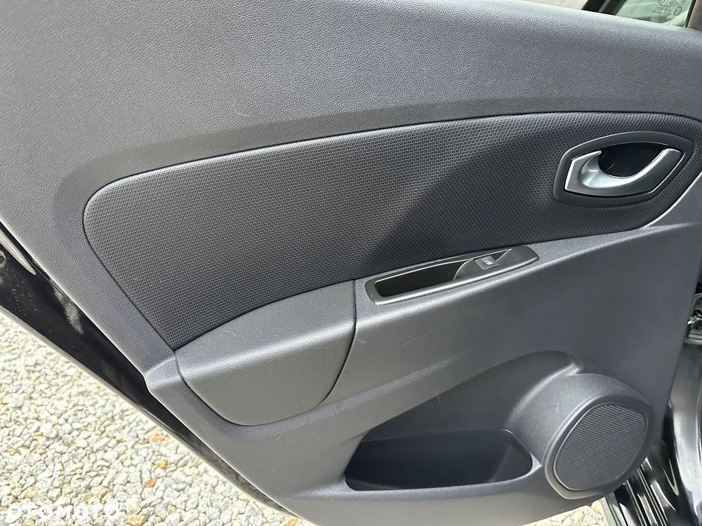 Renault Clio (Energy) dCi 90 Bose Edition - 28